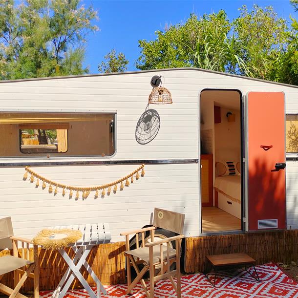 3-seater caravan for hire - Camping Beauregard Plage